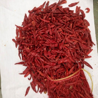 Buah cabe merah kering yang dipilih dengan tangan 100g dalam kemasan tas yang nyaman